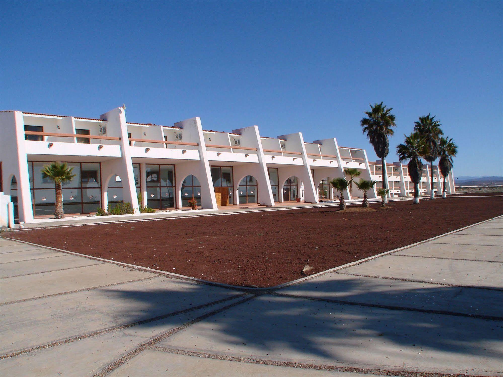 Hotel Mision Santa Maria San Quintin Exteriör bild