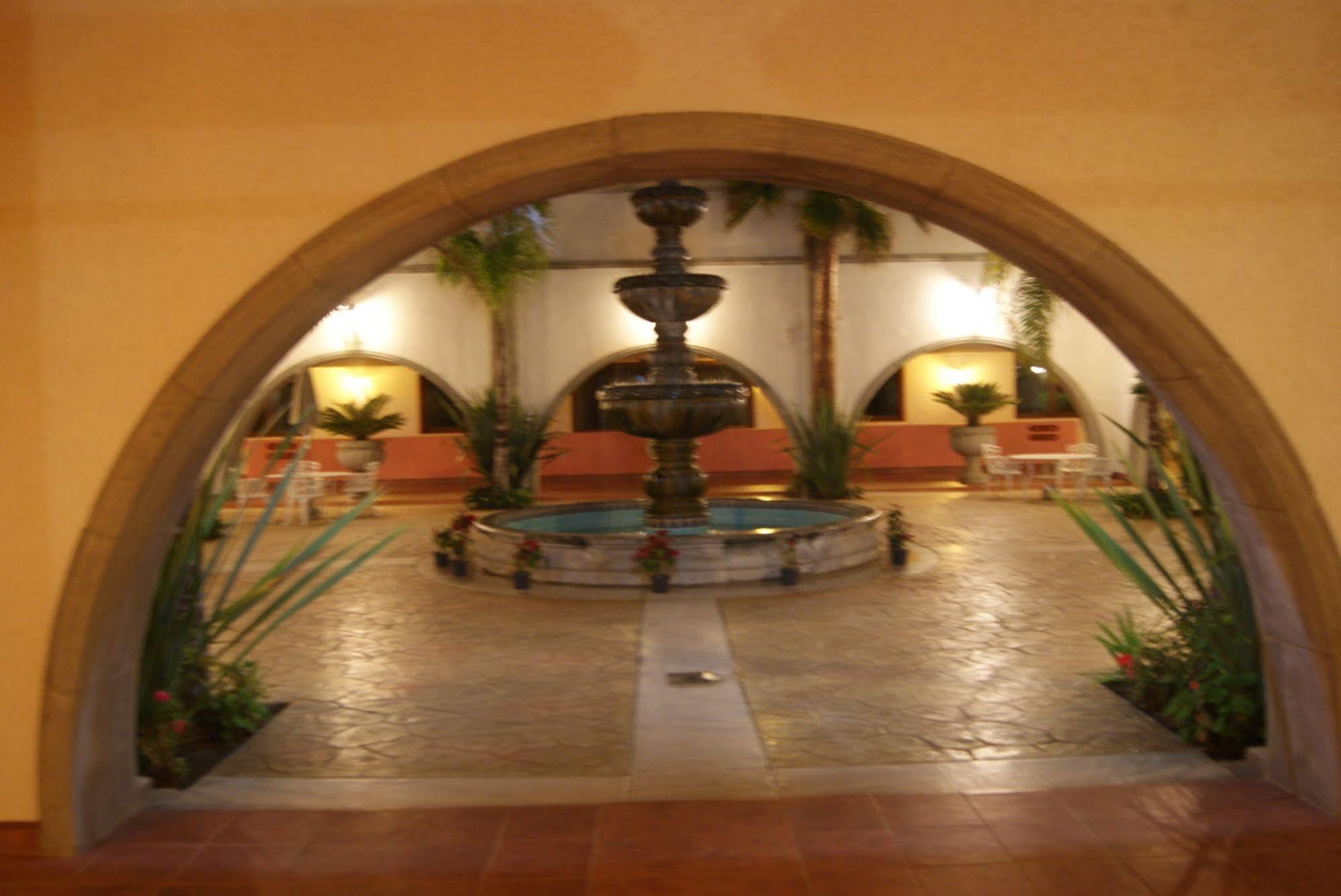 Hotel Mision Santa Maria San Quintin Exteriör bild